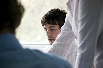 避免摸鱼 网传一公司给员工放假游玩《崩坏：星穹铁道》公测